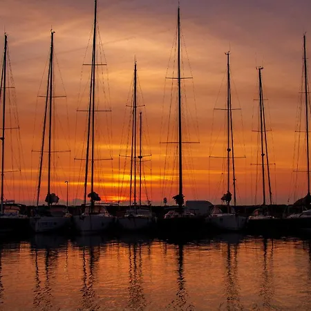 Marina, De Parel Aan De Côte D'azur * Hyères