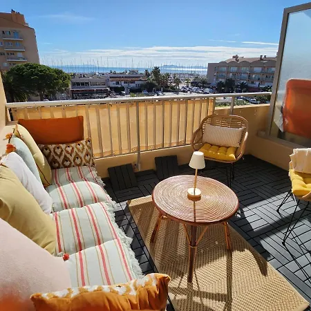 Marina, De Parel Aan De Cote D'azur * Ιέρ