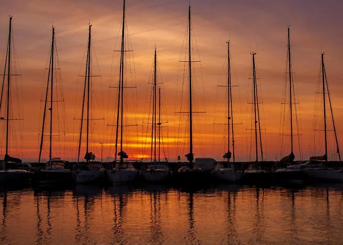 Marina, De Parel Aan De Côte D'azur * Hyères
